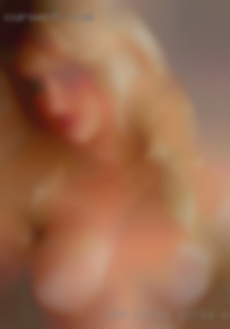 She works girls out my cock on 18 year near Jacksonville NC.